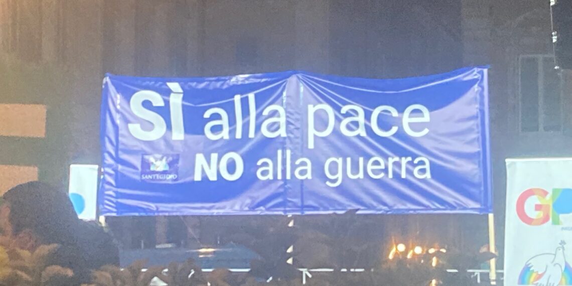 Sì alla pace, no alla guerra: la manifestazione di Sant’Egidio.