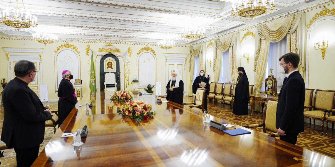 Russia: incontro a Mosca tra il Patriarca Kirill e il nunzio apostolico D’Aniello