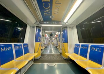 Un treno per l’Ucraina sulla metropolitana di Roma
