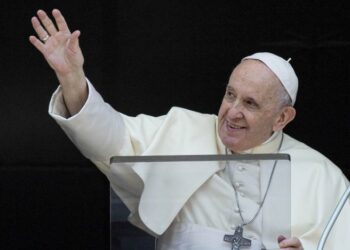 Il Papa consacra Russia e Ucraina a Maria e supplica la pace