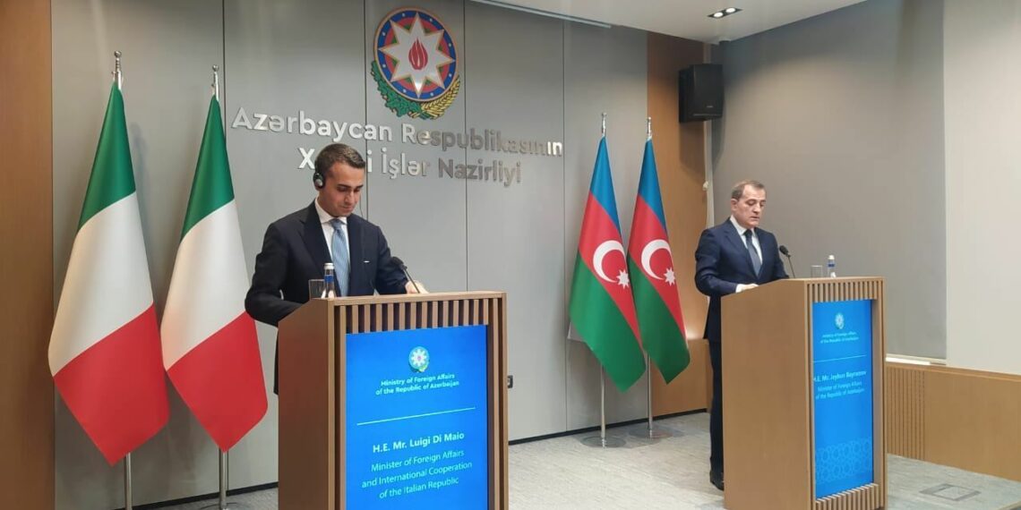 Di Maio, rafforziamo cooperazione energetica con Baku