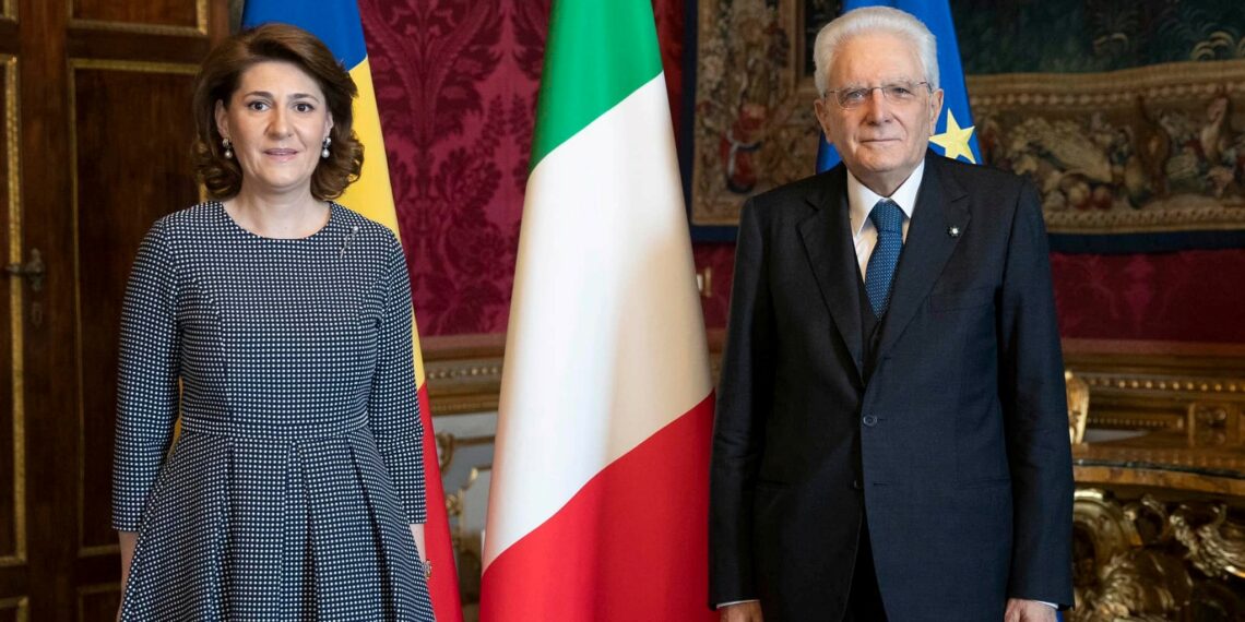 Ambasciatrice Romania presenta credenziali a Presidente Mattarella