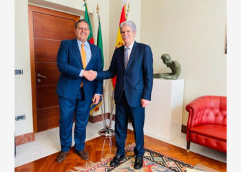 Liguria, Toti incontra l’ambasciatore spagnolo Alfonso Dastis