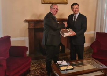 Rovigo, il prefetto riceve l’ambasciatore del Vietnam in Italia