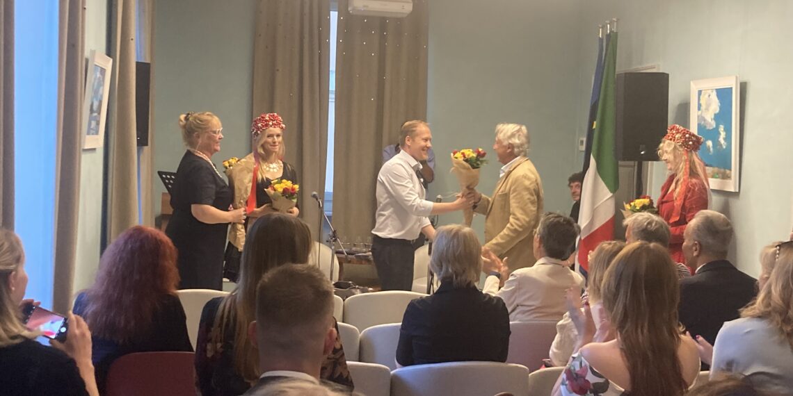 Giornata della comunità estone: applausi a Roma per Kristiina Ehin e Katrin Laidre