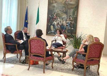 L’Aquila: il Prefetto Cinzia Torraco riceve l’Ambasciatore del Regno Unito in Italia