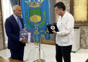 Cosenza: Ambasciatore del Messico incontra il Sindaco Caruso. In città un nuovo consolato onorario?