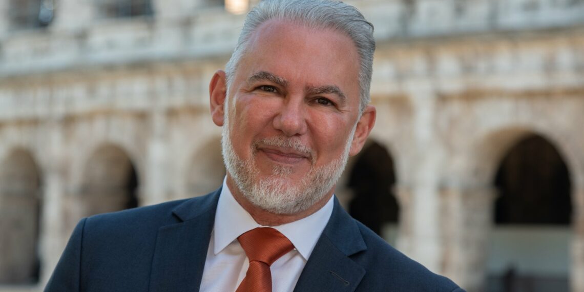 Ex console Odoguardi candidato al Senato: “Il sistema di voto per gli italiani all’estero crea problemi”