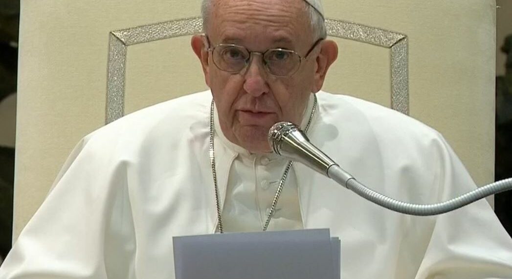 Il Papa ricorda Darya Dugina: “Gli innocenti pagano la guerra”