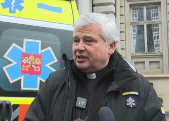 Ucraina, inviato del Papa coinvolto in una sparatoria, illeso