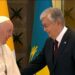 Il Papa è arrivato in Kazakhstan, inizia il viaggio apostolico