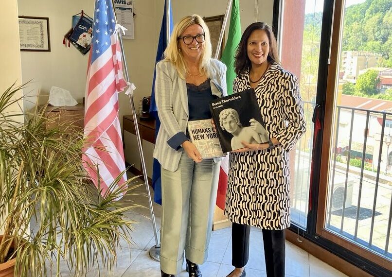 La Console Usa Ragini Gupta in visita ufficiale a Massa, Carrara e  Livorno