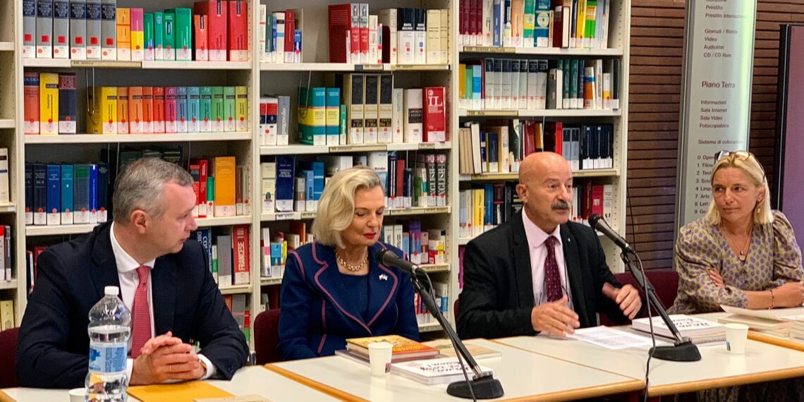 “Mamma, io non voglio la guerra!”, all’inaugurazione Ambasciatori di Polonia e Ucraina