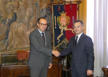 Cagliari, il console della Romania in visita al Municipio
