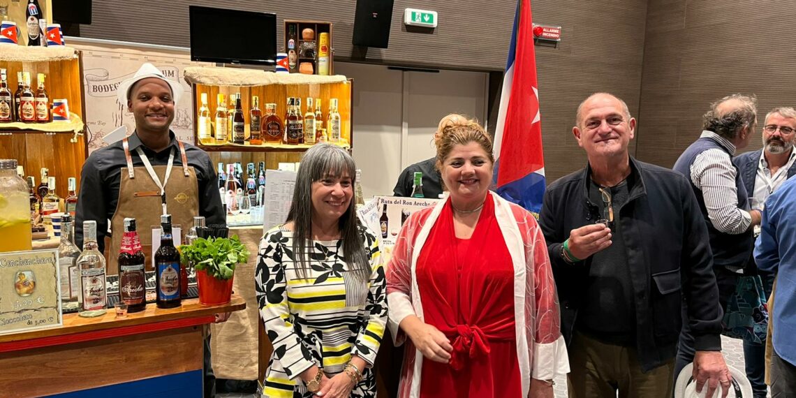 Grande successo a Roma per “Showrum”, fra gli ospiti anche l’Ambasciatrice di Cuba