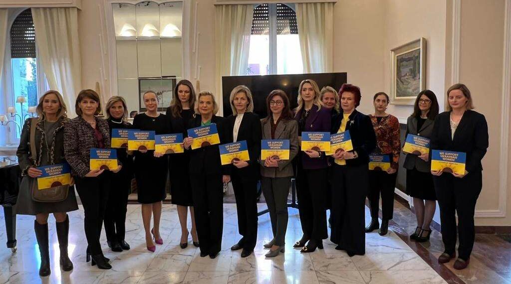 L’appello delle Ambasciatrici in Italia: basta violenza sulle donne