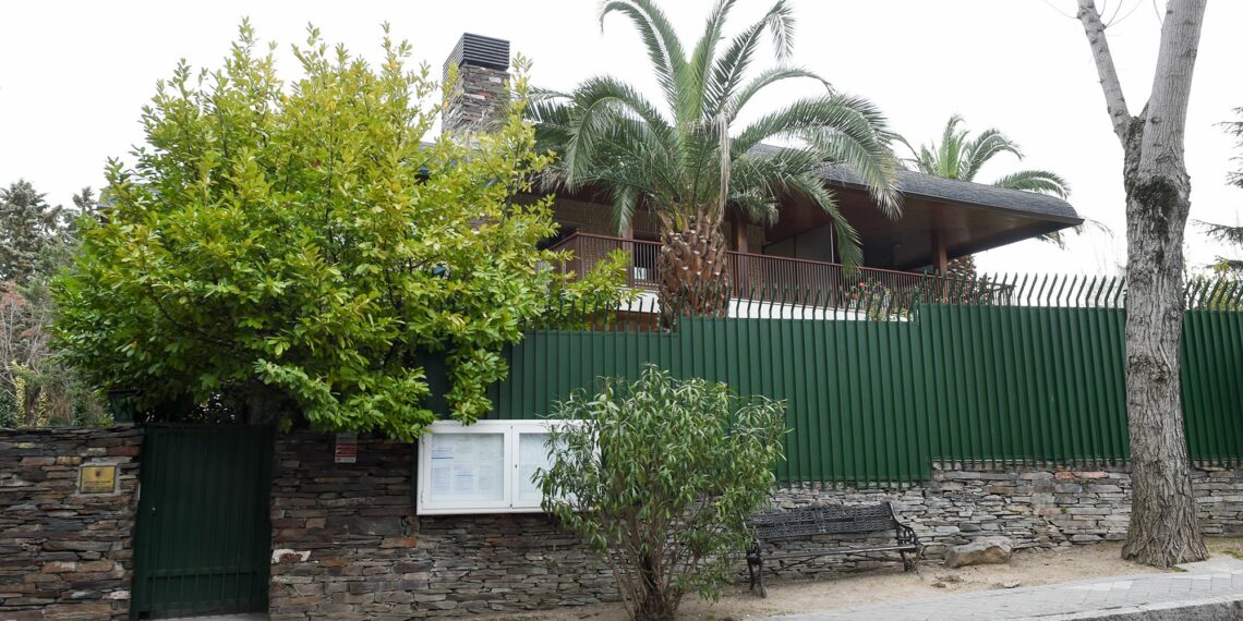 Bomba-carta all’Ambasciata Ucraina di Madrid: ferito un dipendente