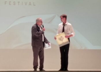 DanzAscoli 2022, Console della Moldova premia ballerino ucraino Savinov