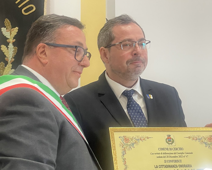Cerchio, cittadinanza onoraria all’ambasciatore ucraino presso Santa Sede Yurash