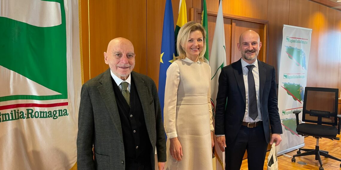 Emilia Romagna, l’Assessore Paolo Calvano riceve in Regione l’Ambasciatrice lituana Dalia Kreivienė