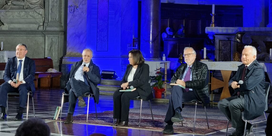 Dieci anni Papa Francesco: a Roma la presentazione del libro di Padre Enzo Fortunato