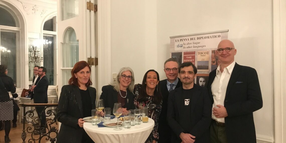 Inaugurata a Vienna la mostra “La Penna del Diplomatico”