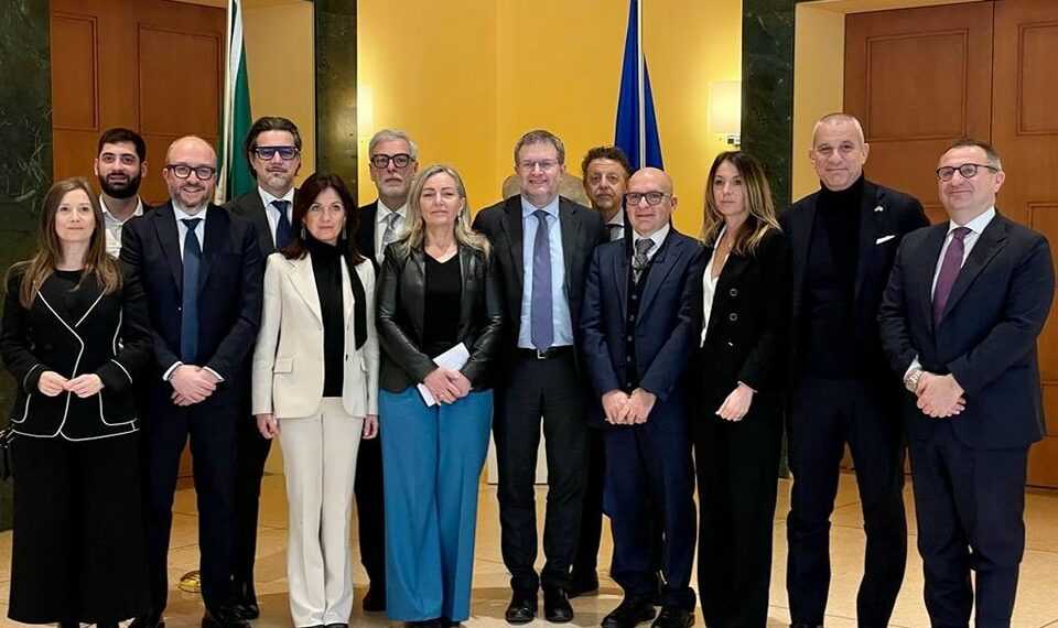Washington, delegazione di Fdi incontra l’Ambasciatrice italiana Zappia