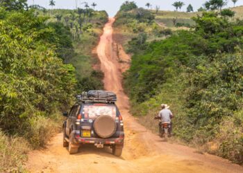 In fuga dal Sudan, la storia di Alveto: “Esperienza bruttissima, siamo finiti a un passo dagli spari. Fortunatamente l’assistenza della rete diplomatica italiana è stata impeccabile”