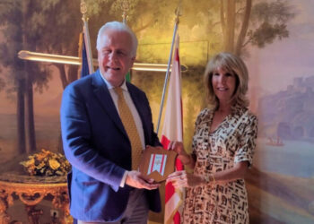 Toscana, l’Ambasciatrice irlandese O’Brien incontra il Presidente Giani