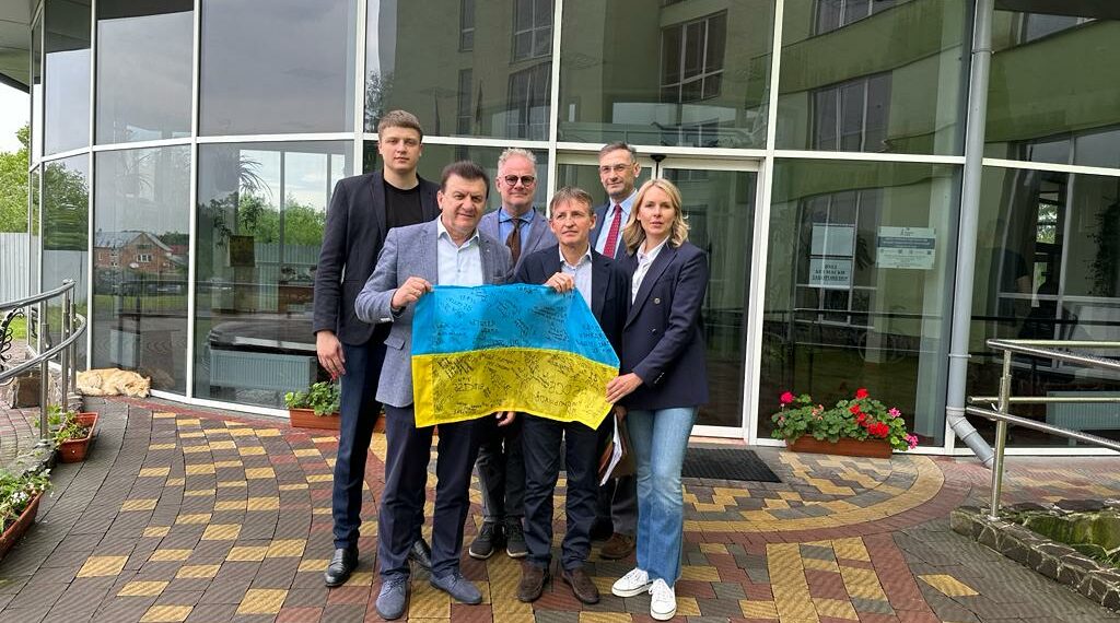 Ucraina. L’Ambasciatore Zazo visita tre centri per la cura dei mutilati di guerra