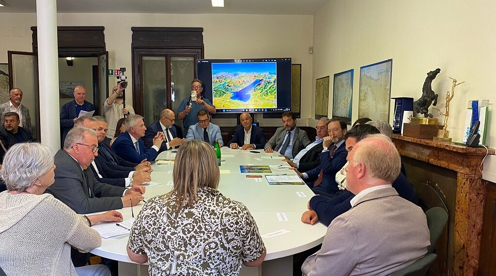 L’Ambasciatore tedesco Elbling visita la sede della Comunità del Garda