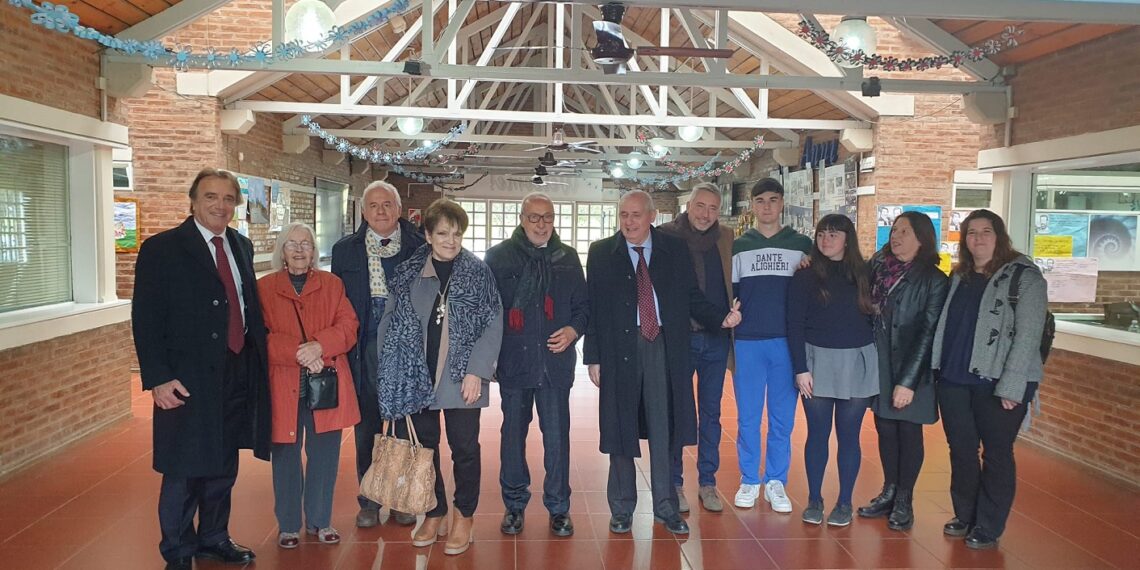 Una delegazione della Società Dante Alighieri in visita a Campana (Argentina)