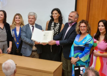 Atene, il Comune di Foligno dona copia della Divina Commedia al Museo Benaki