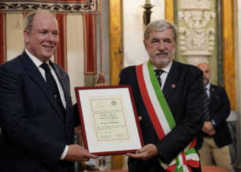 Genova, conferito il titolo ufficiale di Paganini Ambassador al principe Alberto di Monaco