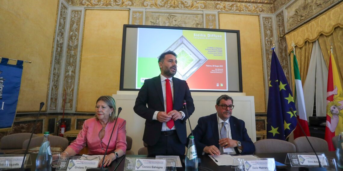 Siciliani all’estero, l’Assessora Albano presenta disegno di legge regionale