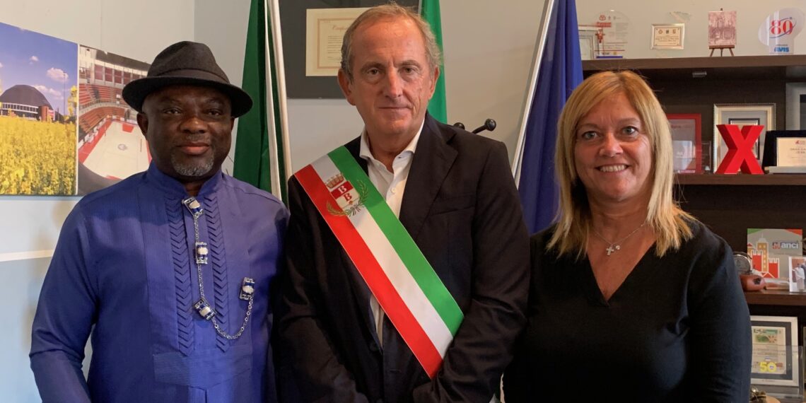 Busto Arsizio, visita in comune dell’Ambasciatore nigeriano Mfawa Omini Abam