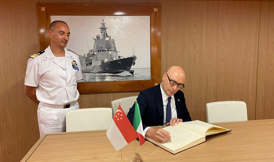 L’ambasciatore Vattani saluta la comunità italiana di Singapore: “Expo Osaka nuova sfida”