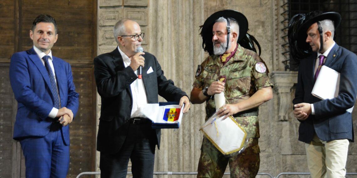 La Fanfara dei Bersaglieri incanta Ascoli Piceno in vista del 71° Raduno Nazionale