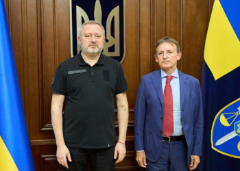 L’Ambasciatore Zazo vede il procuratore generale ucraino Kostin