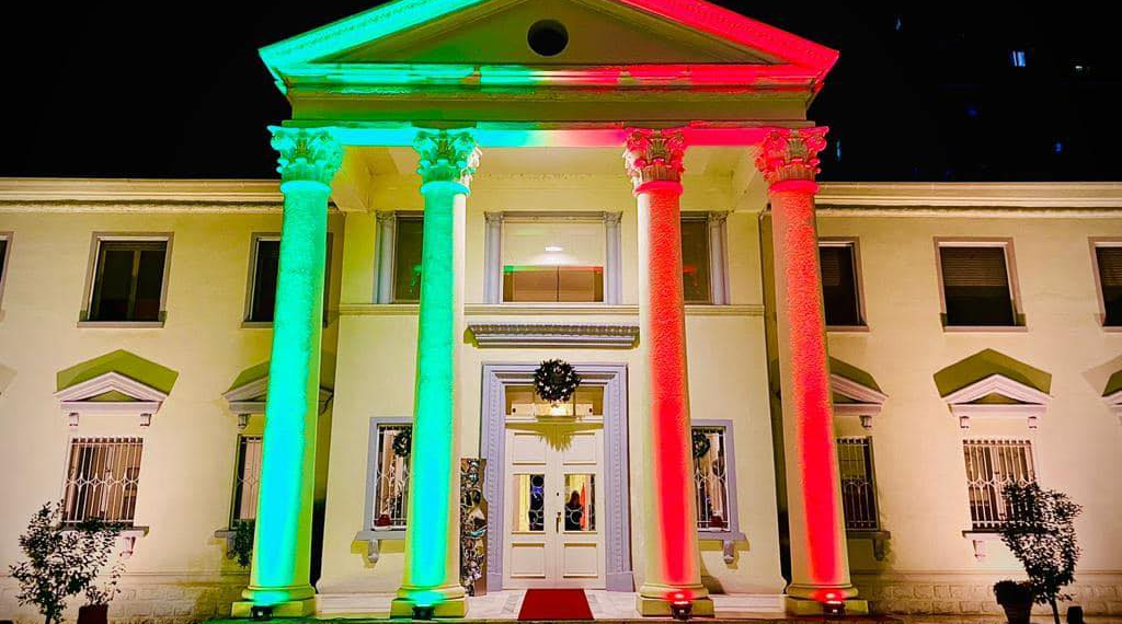 La nota dell’Ambasciata italiana a Tirana: “Conto saldato con fondi personali della Presidente Meloni”