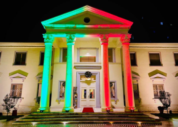 La nota dell’Ambasciata italiana a Tirana: “Conto saldato con fondi personali della Presidente Meloni”