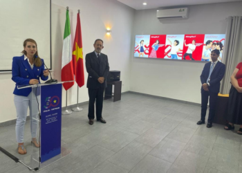 Hanoi, l’Ambasciatore Della Seta riceve i deputati Cattaneo e Onori e incontra la collettività italiana