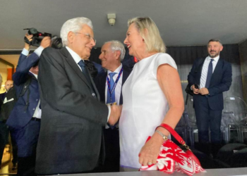Pallavolo, l’Ambasciatrice polacca Anders riceve i complimenti del Presidente Mattarella al Palaeur