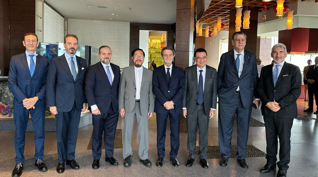Bangkok, Vice Ministro Valentini e Presidente Lombardia Fontana incontrano Gruppo proprietario Rinascente