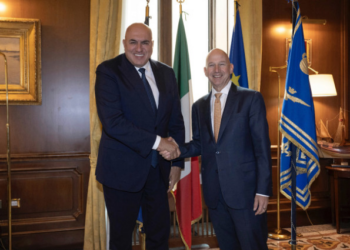 Incontro tra il Ministro della Difesa Guido Crosetto e l’Ambasciatore degli USA in Italia Jack Markell