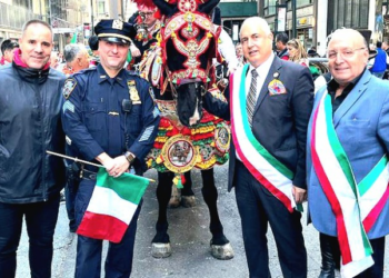Alla 79.ima parata del Columbus Day di New York celebrati i carretti siciliani