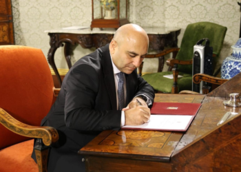 Rashad Aslanov, Ambasciatore della Repubblica dell’Azerbaigian: “Ci auguriamo che l’Armenia dia una risposta adeguata ai nostri appelli. Oggi abbiamo l’opportunità storica di raggiungere una pace in grado di portare benessere e prosperità nel Caucaso”