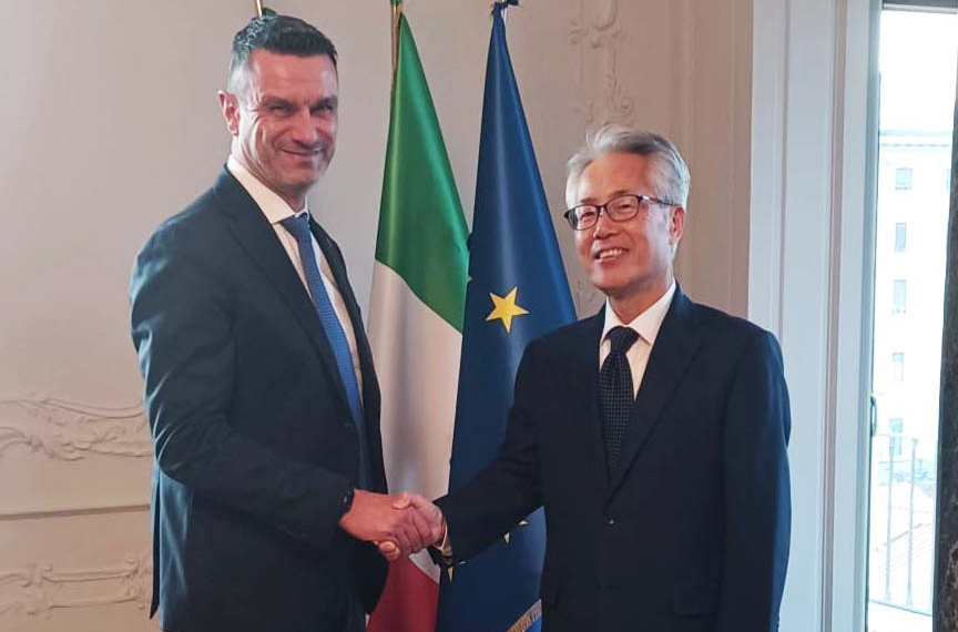 Il Presidente della Confederazione Nazionale Agricoltori incontra l’Ambasciatore del Giappone Suzuki