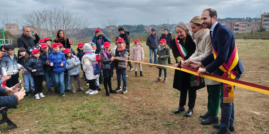 Roma, piantati nel Parco Allievo gli alberi donati dall’Ambasciata Svizzera