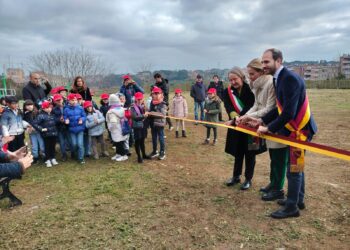 Roma, piantati nel Parco Allievo gli alberi donati dall’Ambasciata Svizzera